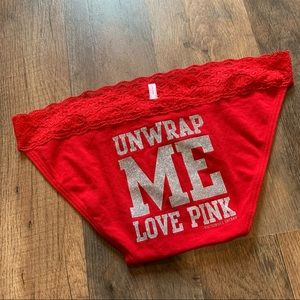 VS PINK Vintage unwrap me lace Christmas panty